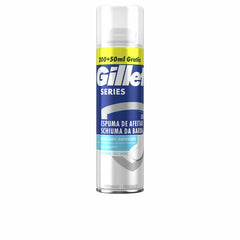 Realização de espuma de barbear Gillette Refreshing 250 ml