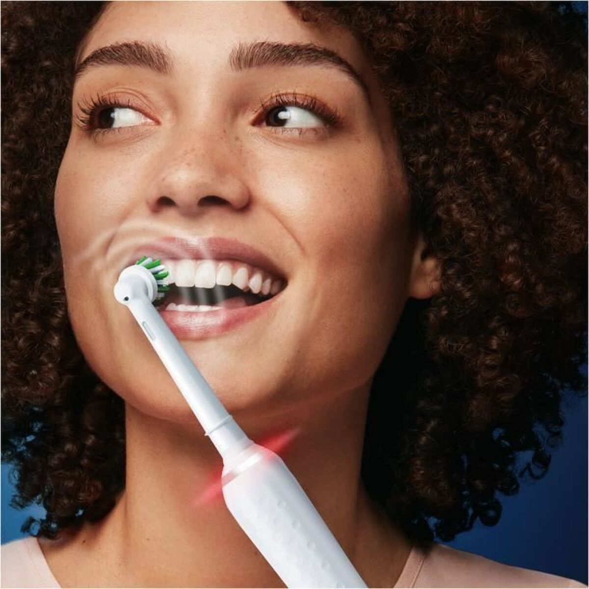 Escova de dentes elétrica oral-b pro 3