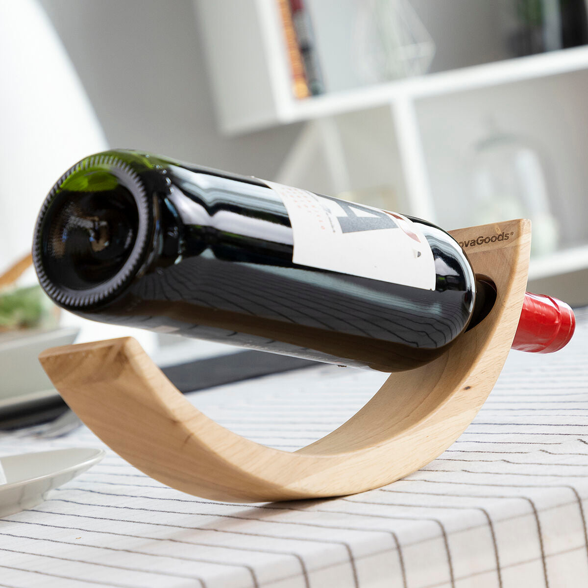Plovoucí dřevěný držák na láhve na víno vlněná inovagooda
