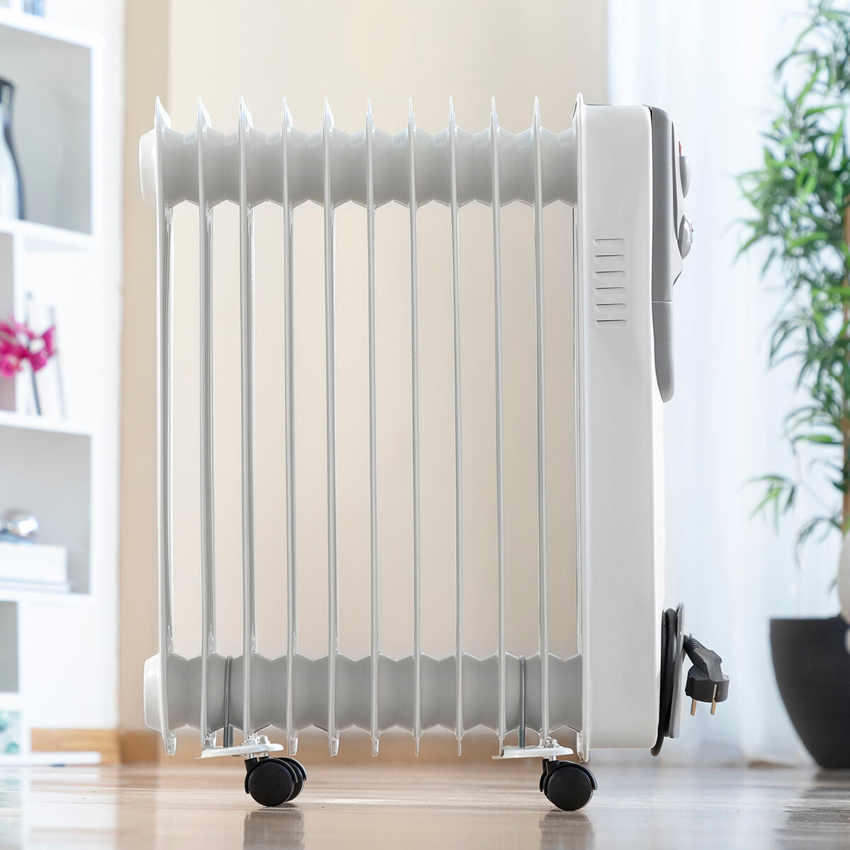 Olje napolnjen radiator OilEven Innovagoods 2500 W (11 komore)